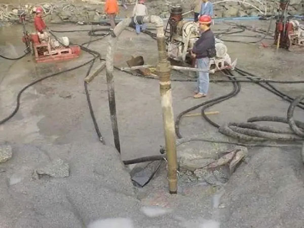 可克达拉基础下沉注浆